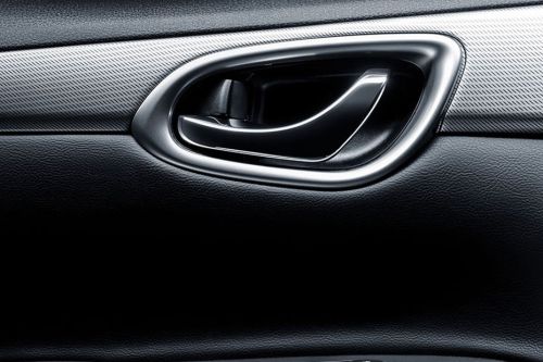 door handle interior of Nissan Sylphy