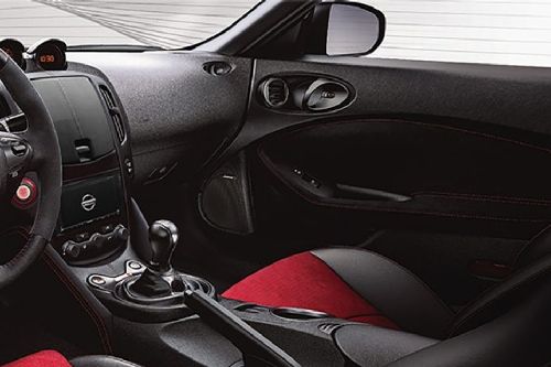 Nissan 370Z Passengers View