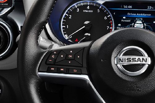 Nissan Juke Multi Function Steering