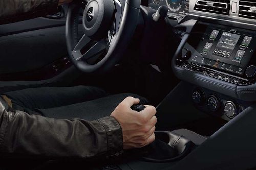 Nissan Z Gear Shifter