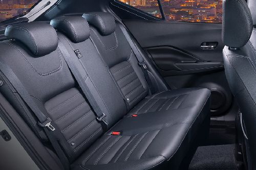 Nissan Kicks e-POWER Rear Seats