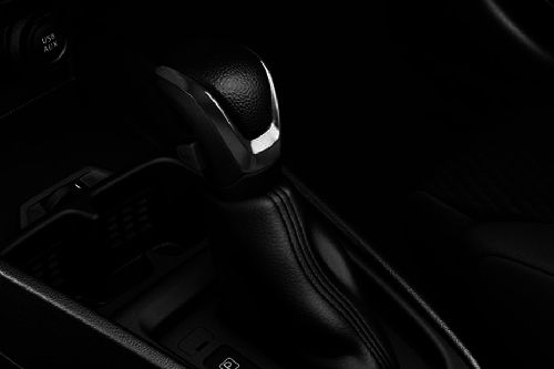 Suzuki Ertiga Hybrid Gear Shifter