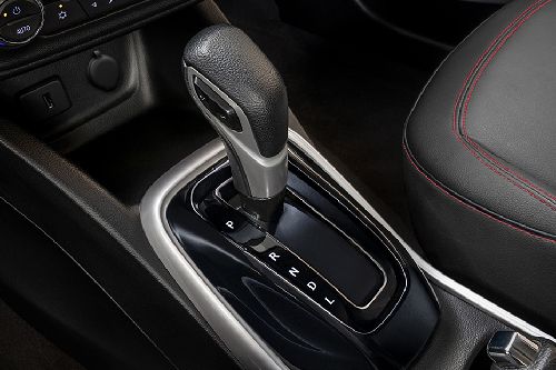 Chevrolet Tracker Gear Shifter