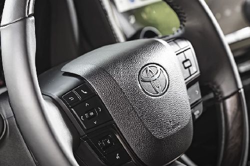 Toyota Alphard Multi Function Steering