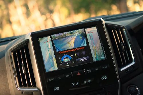 Land Cruiser 200 Parking Assist