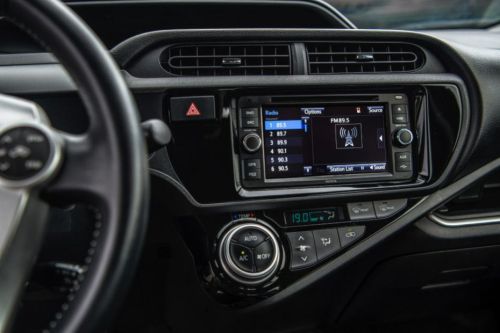 Stereo View of Prius C