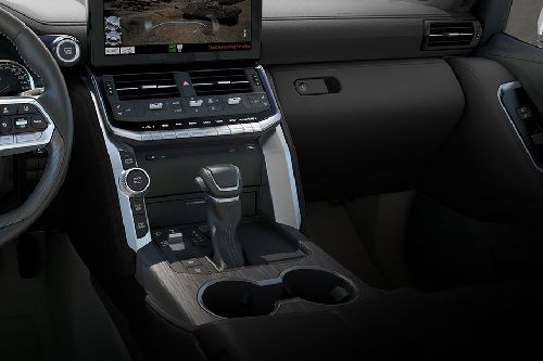 Toyota Land Cruiser LC300 Passengers View