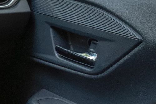 door handle interior of Toyota Wigo