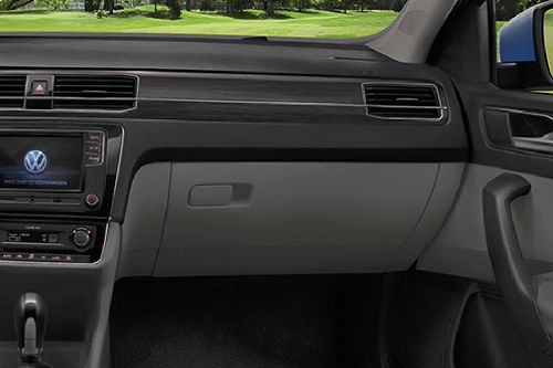 Volkswagen Santana Glove Box