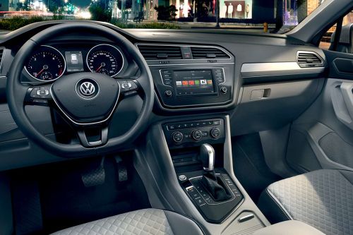 Dashboard View of Tiguan (2017-2018)