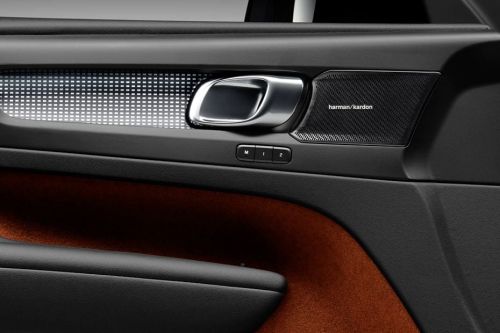 door handle interior of Volvo XC40