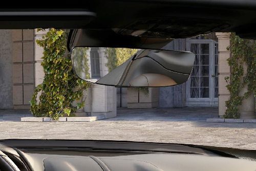 812 GTS Courtesy Lamps