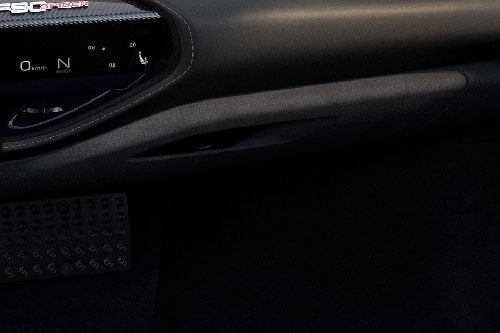 Ferrari SF90 Spider Glove Box
