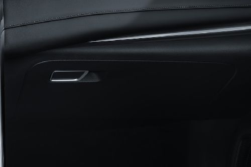 MG Marvel R Glove Box