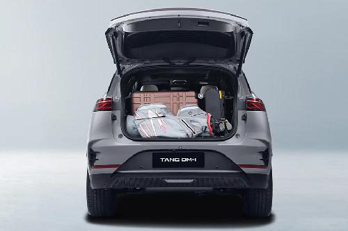 Tang DM-i Trunk Open