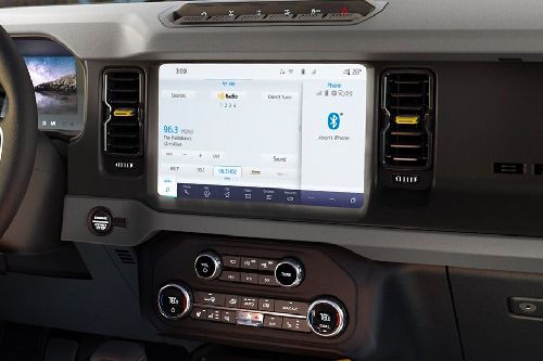 Front AC Controls of Ford Bronco