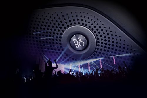 Speakers View of Ford Explorer