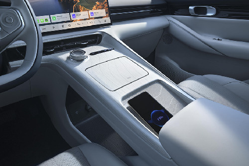 Center Controls of Geely EX5