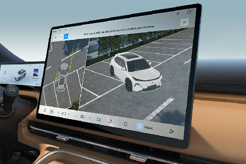 EX5 EM-i Parking Assist