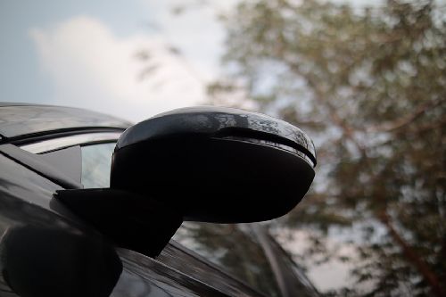 Honda Civic drivers side mirror front angle