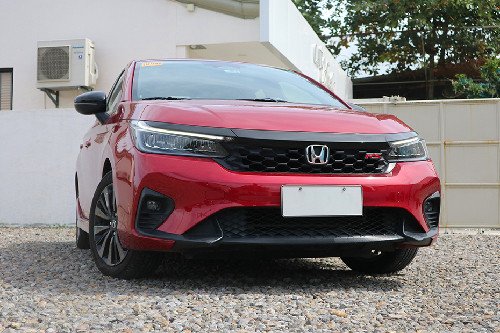 Front Cross Side View Honda City front cross side view