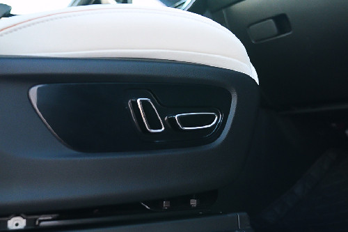 GAC M8 seat adjustment controllers