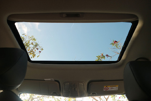JAC JS4 sunroof moonroof