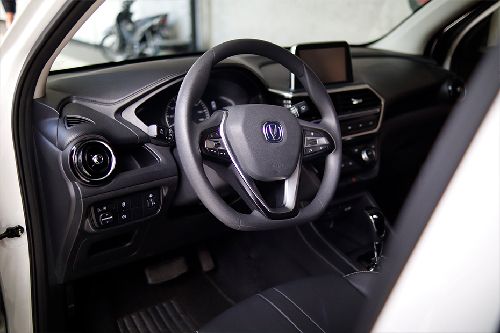 Changan Alsvin steering wheel