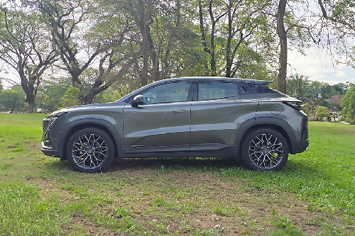 Changan UNI-T drivers sideview