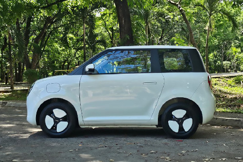 Changan Lumin drivers sideview