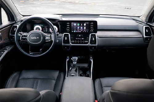 Kia Sorento dashboard view