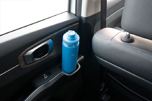 Kia Sorento side bottle holder