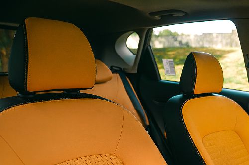 Kia Sonet front seat headrest