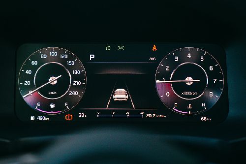Kia Sonet tachometer