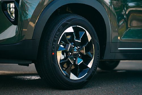 Kia Sonet wheel