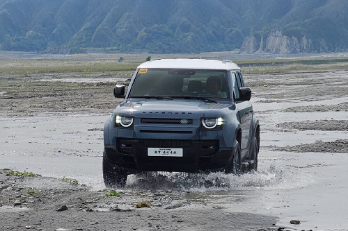 Land Rover Defender 110 front side view