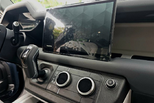 Land Rover Defender 110 gear shifter