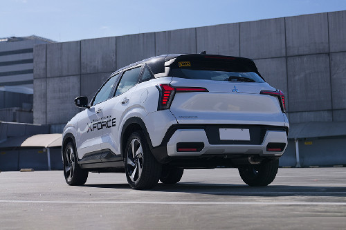 Rear Cross Side View Mitsubishi XForce rear cross side view