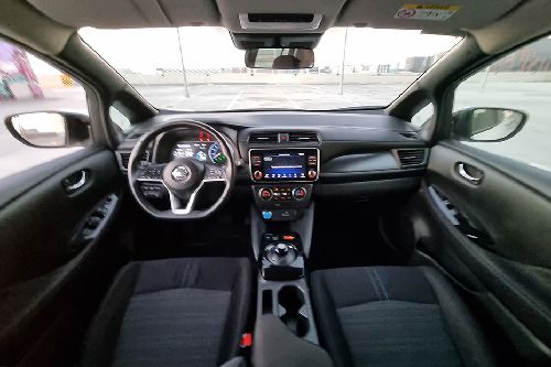 Nissan Leaf dashboard view