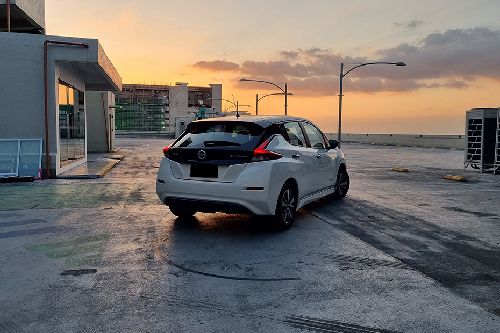 Nissan Leaf rear medium side view