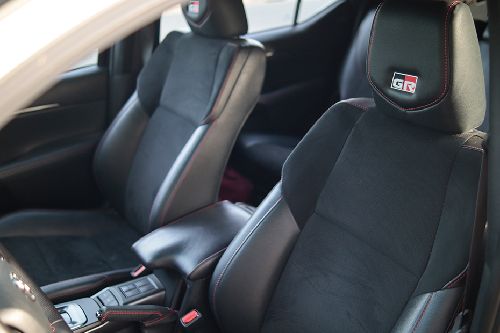 Toyota Fortuner front seat headrest