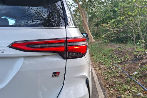 Toyota Fortuner tail light