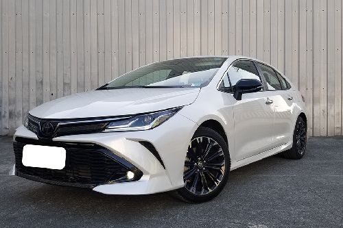 Front Medium View Toyota Corolla Altis front medium view