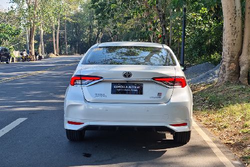 Toyota Corolla Altis full rear view