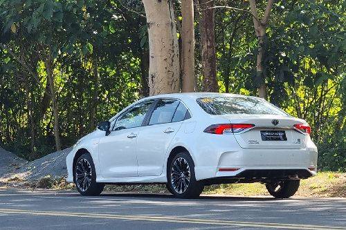 Examining all the Toyota Corolla Altis variants