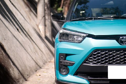 Toyota Raize headlight