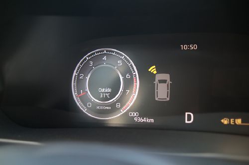 Toyota Raize tachometer