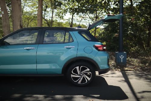 Toyota Raize trunk open