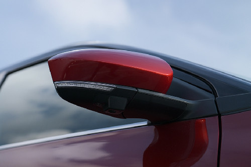 Toyota Yaris Cross drivers side mirror front angle