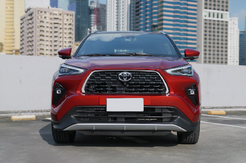 Full Front View Toyota Yaris Cross full front view